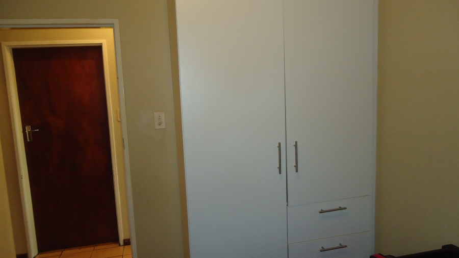 3 Bedroom Property for Sale in New Macassar Western Cape